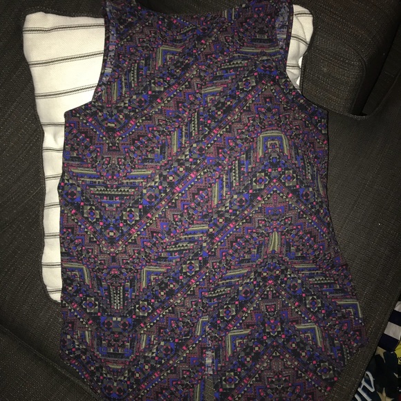 Sleeveless button up blouse - Picture 4 of 5